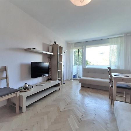Your Best Apartment Kolobrzeska غدانسك المظهر الخارجي الصورة