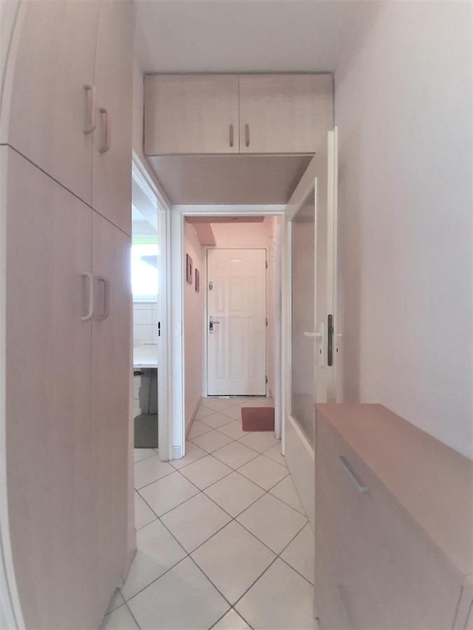 Your Best Apartment Kolobrzeska غدانسك المظهر الخارجي الصورة